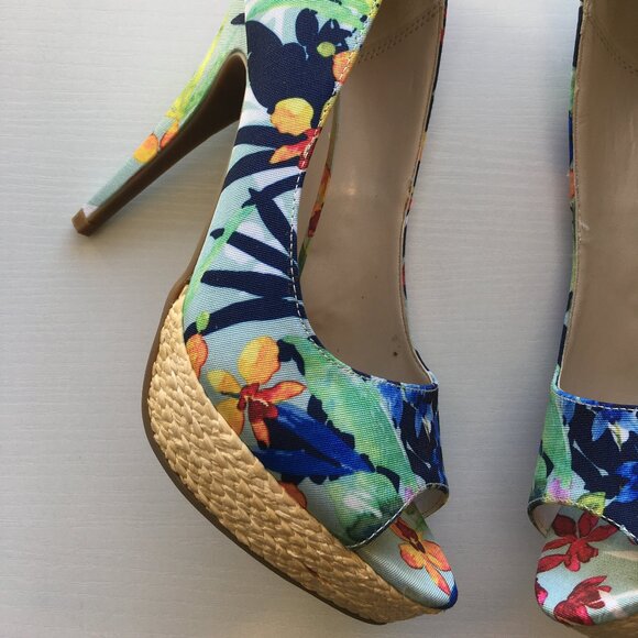 Tropical Print Peep Toe Heels by Apt. 9 - Picture 3 of 15